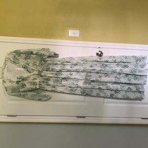 Brand new Baltic born leaf maxi